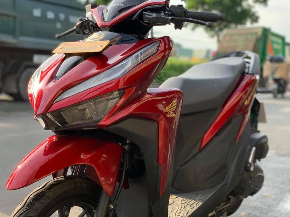 sơn xe Vario 150 và Click 125 tại cửa hàng